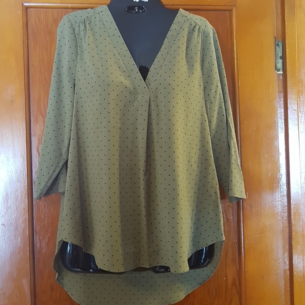 Long sleeve dress shirt